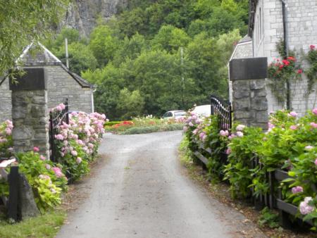 maisons Bricheux, entree