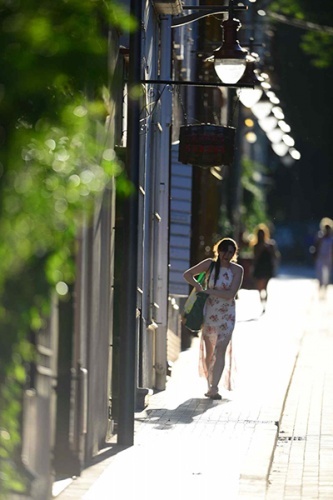 En descendant de la gare. Photo numerto DSC_3922 En descendant de la gare. Photo numerto DSC_3922