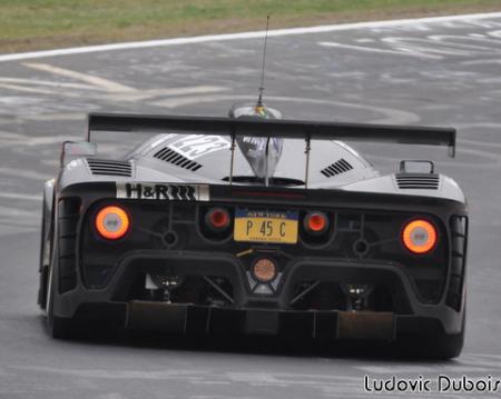 La P4/5 Competizione M pilotee par Larini, Giovannardi et Lauck.