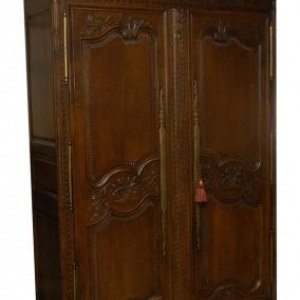armoire de mariage en chene (Normandie, milieu 19eme siecle) armoire de mariage en chene (Normandie, milieu 19eme siecle)
