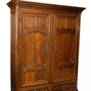 armoire Louis XIV en chene ( Lorraine, fin 18eme siecle) armoire Louis XIV en chene ( Lorraine, fin 18eme siecle)