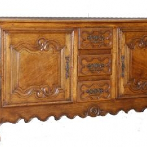 dressoir en chene 2 portes+ chute centrale de 3 tiroirs ( France, debut 19eme siecle) dressoir en chene 2 portes+ chute centrale de 3 tiroirs ( France, debut 19eme siecle)