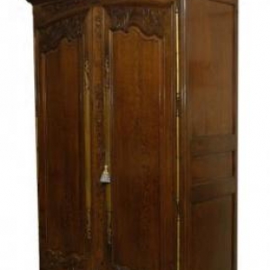 armoire de mariage ( Normandie, milieu 19 eme siecle)