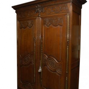 armoire de mariage en chene (Normandie, milieu 19eme siecle) armoire de mariage en chene (Normandie, milieu 19eme siecle)