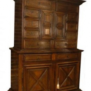 buffet double-corps en chene, 2 portes et 12 tiroirs (Normandie, fin 17eme siecle, debut 18eme siecle) buffet double-corps en chene, 2 portes et 12 tiroirs (Normandie, fin 17eme siecle, debut 18eme siecle)