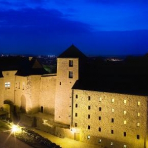 hotel le chateau fort sedan