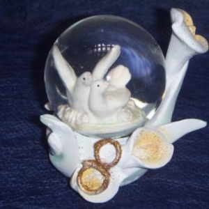 boule maries arum 2.55 euros h 6 sur 5 cm