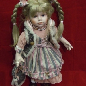 Poupée de collection