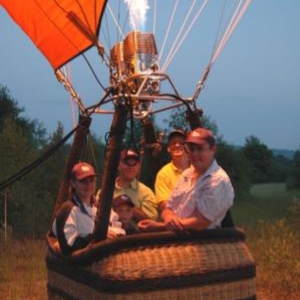 Ferme de la Montgolfière : 5 montgolfières à Gérouville