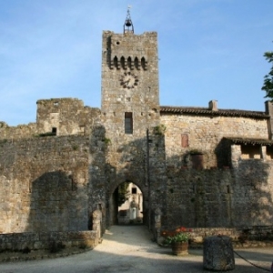 4. Larressingle