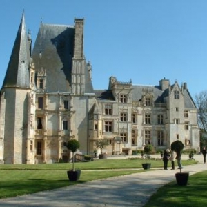 7. Chateau de Fontaine Henry