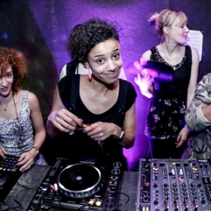 Les 4 DJ féminines de © « Supafly Collective »