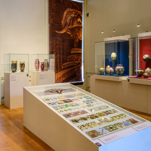 Carrelages & Céramiques « Art Déco » © « Fond. Roi Baudouin » © Photo : « Musée BELvue »