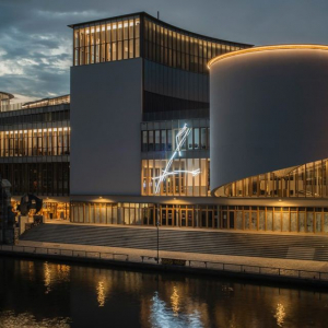 En bord de Sambre, le « Delta » © Province de Namur