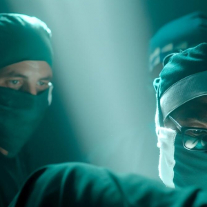 "Muganga. Celui qui soigne" (Marie-Hélène Roux) © « L’Atelier d’Images »