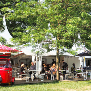 D'accueillantes tentes-pagodes © « Epicuriales »