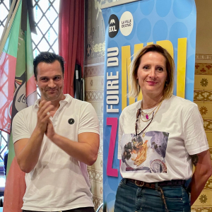 L’une des marraines, Sofie Dumont, & Kevin Van Doorslaer, la mascotte © Igor Pliner