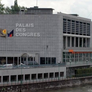 En bord de Meuse, le Palais des Congrès © "La Libre"