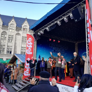 Discours de l'Inauguration, avec, à droite, le Consul de la Grèce ⓒ Sarah Crew