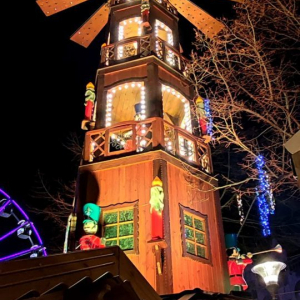 Retour à Liège de la « Pyramide de Noël » © Photo : « Enjeu »/« Le Tournevent »