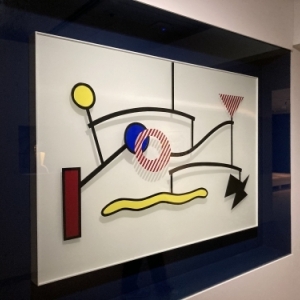 Suspended Mobile/128,9 x 192,4 x 10,2 cm/1990 © Roy Lichtenstein Foundation Collection / SABAM 2021