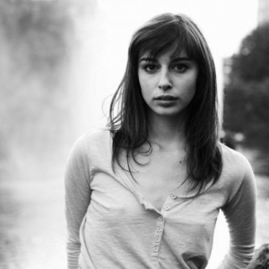 Bérangère Mc Neese, la réalisatrice belgo-américaine de « Matriochkas » © « Uni France »