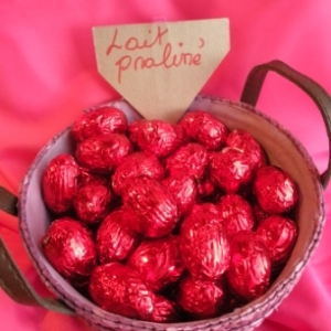 Oeufs de Paques au chocolat au lait praliné