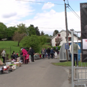 brocante de Buisson du 1er mai 2018 brocante de Buisson du 1er mai 2018
