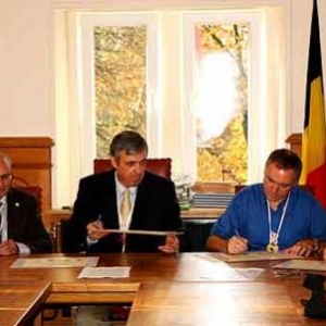 04-Signature de la Charte 04-Signature de la Charte