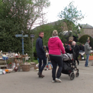 brocante de Buisson du 1er mai 2018 brocante de Buisson du 1er mai 2018