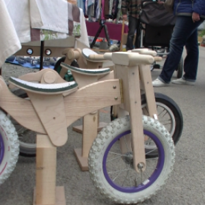 brocante de Buisson du 1er mai 2018 brocante de Buisson du 1er mai 2018