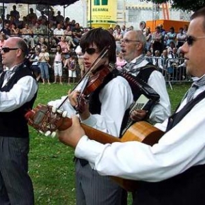 video 10-fete des myrtilles 2007-photo2838