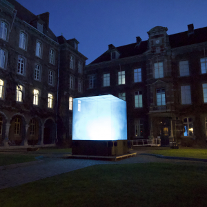 CUBE³ : Vitrine de l’intangible, Magicstreet, Mons en Lumières 2026 © Maëlane Toulemont