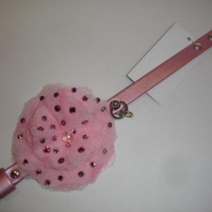 " L'univers animalier " à Hotton ; colliers pour petits chiens " L'univers animalier " à Hotton ; colliers pour petits chiens