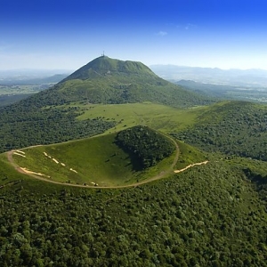 10 Puy de Dôme (Puy-de-Dôme)