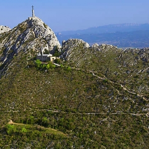 14 Sainte-Victoire (Bouches-du-Rhône)