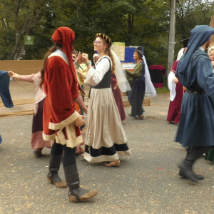 Le groupe de danses médiévales " Les Baladins de Taillevent" Le groupe de danses médiévales " Les Baladins de Taillevent"