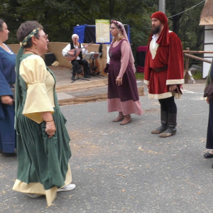 Le groupe de danses médiévales " Les Baladins de Taillevent" Le groupe de danses médiévales " Les Baladins de Taillevent"