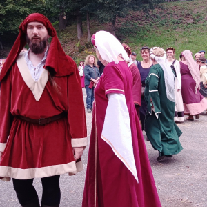 Le groupe de danses médiévales " Les Baladins de Taillevent" Le groupe de danses médiévales " Les Baladins de Taillevent"