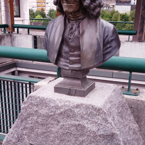 Statue de Voltaire ( témoignage des serfs du Haut - Jura )