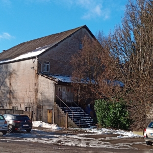 Le cinéma et l'emplacement des anciens locaux de la Croix Rouge  ( photo F. Detry )