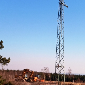 La ligne HT en cours de démontage