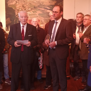 Les personnalités présentes lors de l'inauguration de l'exposition