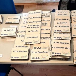 Des panneaux pour les sentiers Des panneaux pour les sentiers