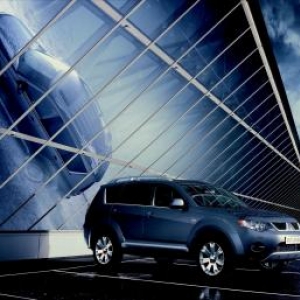 Mitsubishi Outlander.