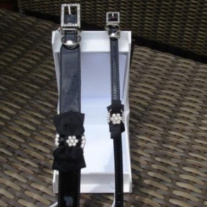 " L'univers animalier " à Hotton ; colliers pour petits chiens " L'univers animalier " à Hotton ; colliers pour petits chiens