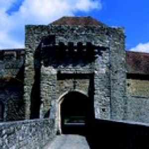 L. Castle