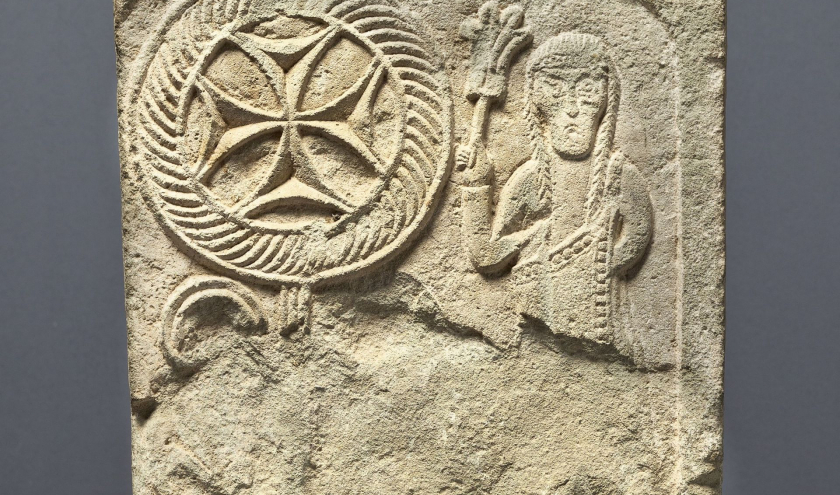 Fragment d’une Stèle (VIè s.) © « Georgian National Museum »