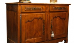 dresse en merisier ( sud de la France, milieu 19 eme siecle)