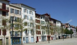 1. Bayonne